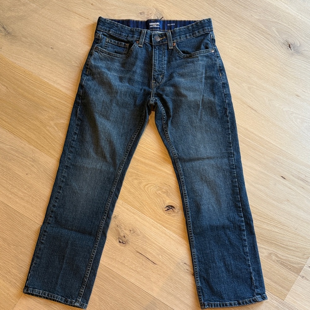 Levi’s Signature Relaxed Fit Blue Jeans